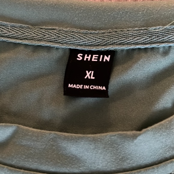 Shein, XL, green T-shirt with ghost logo. - Picture 2 of 2